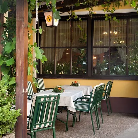 Hubertushof Fromwald 3* Bad Fischau