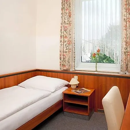 Hubertushof Fromwald Und Han/Misafirhane 3*