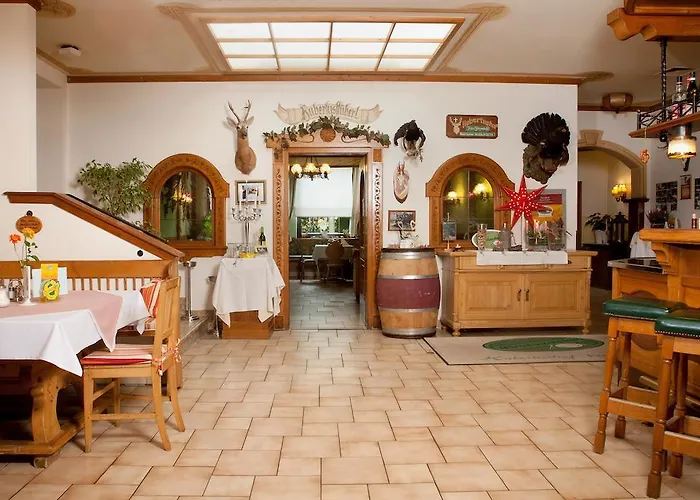 Hubertushof Fromwald Inn Bad Fischau