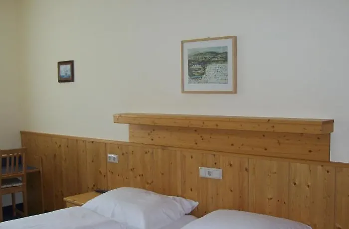 Hubertushof Fromwald Inn Bad Fischau